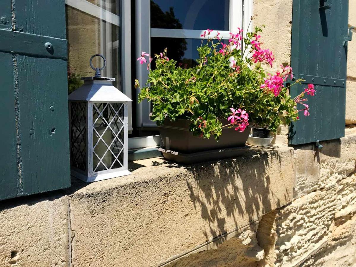 40 Le Bourg Bed and Breakfast Saint-Ciers-de-Canesse Buitenkant foto